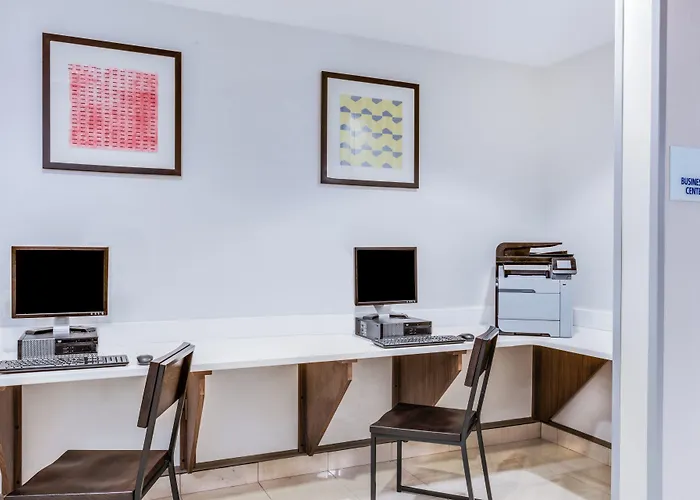 Holiday Inn Express Hotel & Suites Bethlehem By Ihg