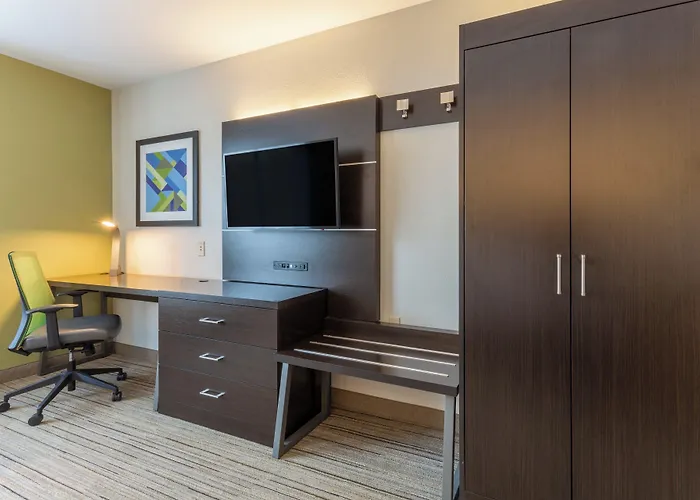 Holiday Inn Express & Suites White Haven - Poconos By Ihg
